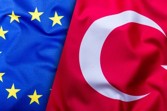 «Χαστούκι» στην Τουρκία από το Ευρωπαϊκό Δικαστήριο Ανθρωπίνων Δικαιωμάτων για καταδίκη δημοσιογράφου