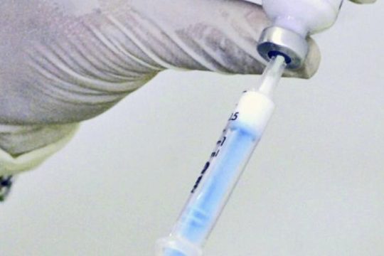 Τι προβλέπεται για όσους άνω των 60 εμβολιάστηκαν στο εξωτερικό