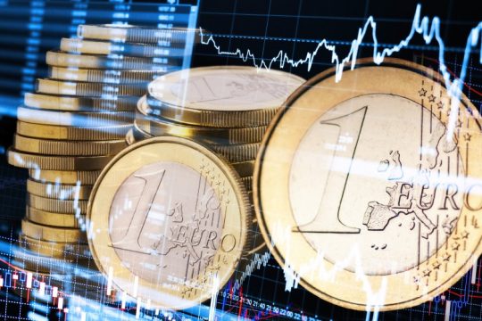 Ευρώ: το νόμισμα που επιβιώνει εξαιτίας του φόβου