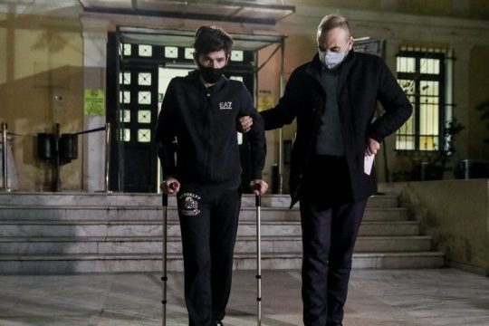 Ο Μητσοτάκης έκανε πως δεν ξέρει τον Φουρθιώτη κι εκείνος απάντησε με νέες αναρτήσεις