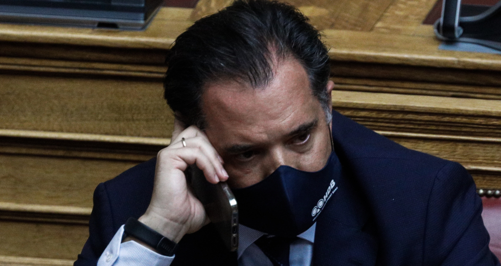 Γεωργιάδης αδειάζει… Γεωργιάδη για το ΦΠΑ