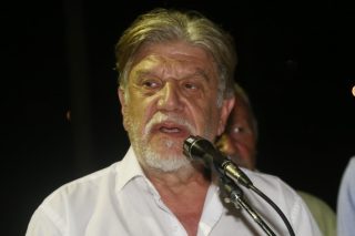 Ένας «ανεξάρτητος» υπερτερεί μιας παράταξης