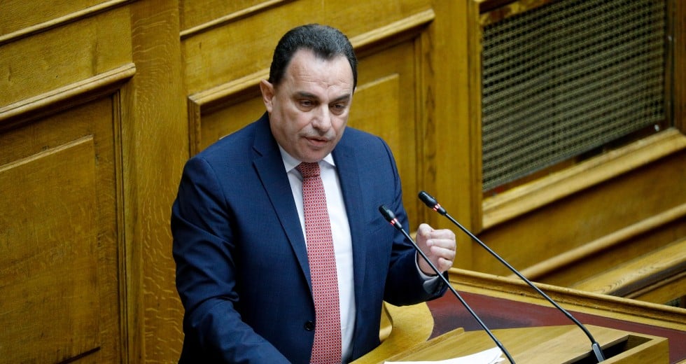 Στον… πατριωτισμό του πολίτη η χρήση πιστοποιητικού εμβολιασμού από νοσούντες