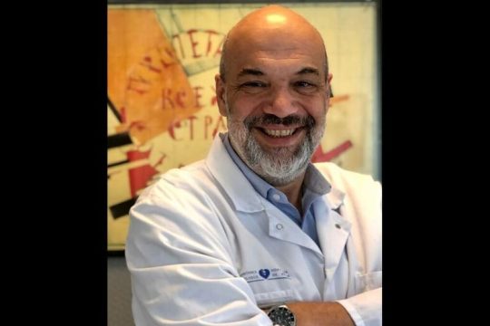 «Τα στοιχεία δείχνουν πως έρχεται πλημμυρίδα κρουσμάτων στα σχολεία»