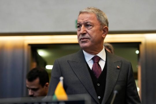 Προκλητικός, ξανά, ο Ακάρ: Μη δοκιμάζετε την υπομονή της Τουρκίας