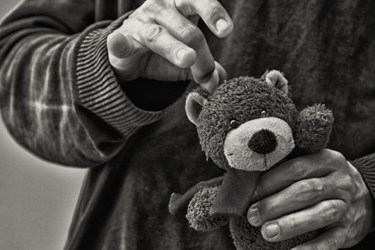 Κακοποίηση παιδιού με αυτισμό από φυσικοθεραπευτή σε κέντρο στην Αττική