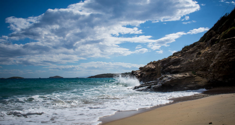 Ακόμα ένα πτώμα ξεβράστηκε στις Κυκλάδες