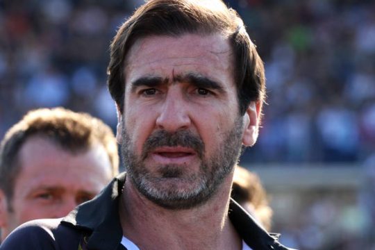 Ερίκ Καντονά: Χιλιάδες σκοτώθηκαν στις εργασίες του Μουντιάλ και εμείς θα πάμε να το γιορτάσουμε;