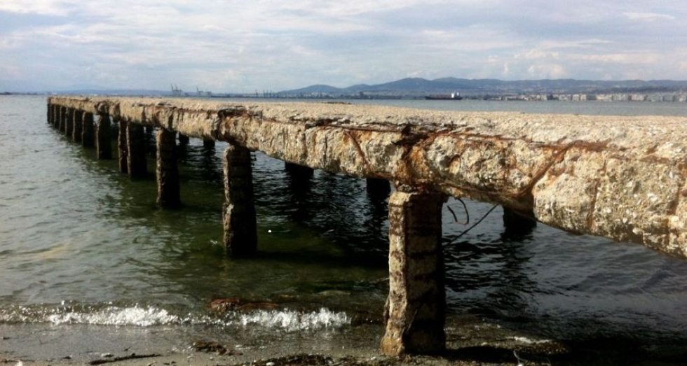 Καραμπουρνάκι, σκάλα προσφύγων