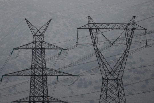 Παραμένουν τα προβλήματα στην ηλεκτροδότηση στην Αττική