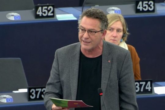 Καμπανάκι Γιόχανσον για την ποινικοποίηση διασωστικών οργανώσεων στο Αιγαίο