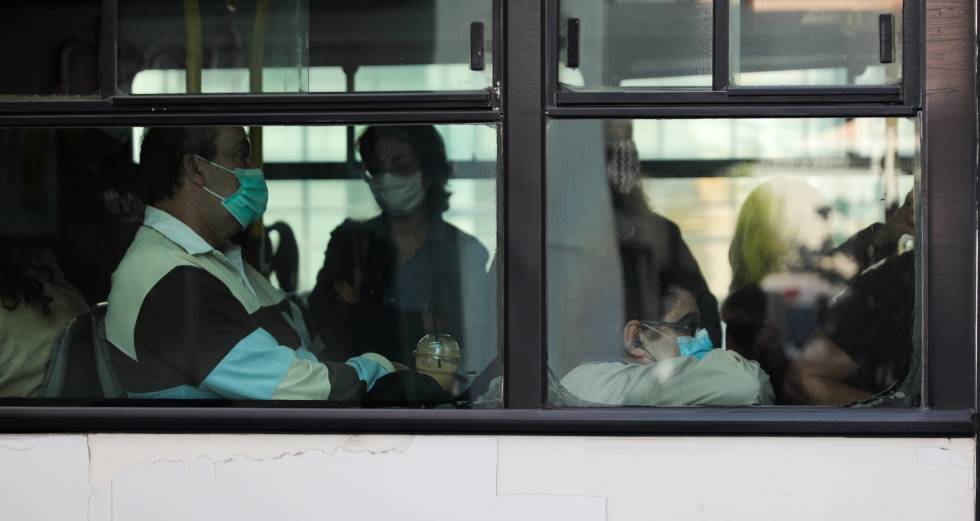 Αποσύρονται σταδιακά λεωφορεία και τρόλεϊ