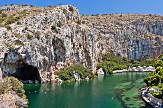 Θωρακισμένη με ακατάλυτη προστασία η Λίμνη Βουλιαγμένης
