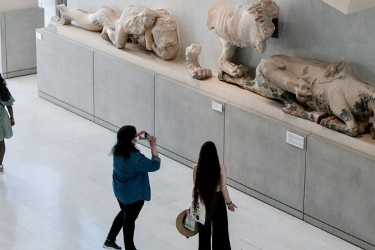Η πολιτιστική διεθνής του Κώστα Λασκαράτου