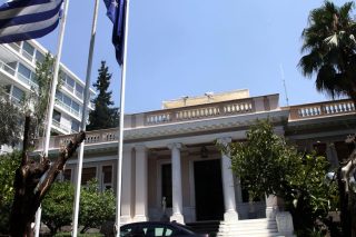 Το ανόητο μεθοκόπημα της εξουσίας
