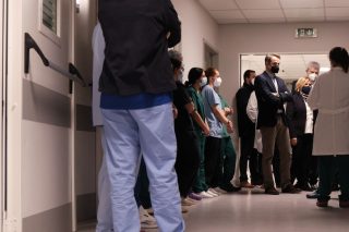 Ρίσκο με τη μη αναβολή στο άνοιγμα των σχολείων