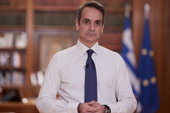 Νέο σόου Μητσοτάκη πριν τις ανακοινώσεις Σκρέκα