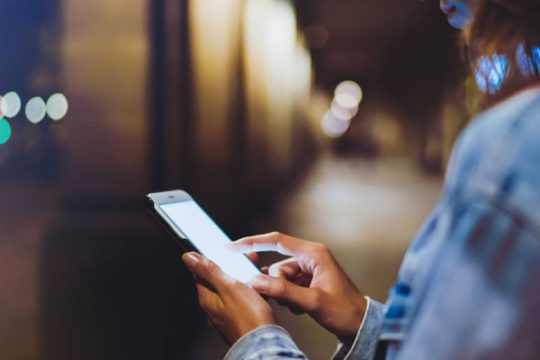 Φθηνότερη η κινητή και η καρτοκινητή τηλεφωνία
