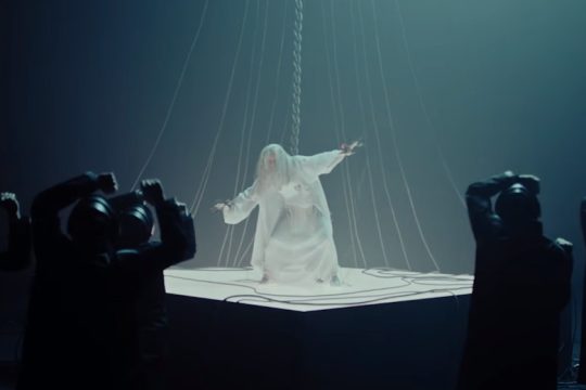 Heavy επιστροφή για τους Muse με ένα δυστοπικό βίντεο