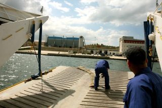 Εργατικό ατύχημα στο Ηράκλειο - Τραυματίστηκε ναυτικός σε πλοίο