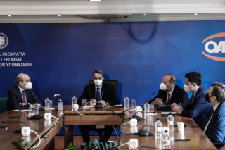 Μικρομεσαίοι οι βασικοί «πελάτες» του ΟΑΕΔ