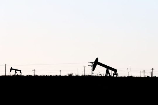 Ρεκόρ επταετίας για την τιμή του αργού πετρελαίου