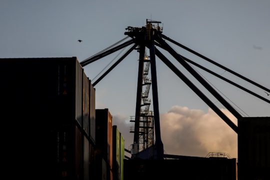 Συνέλευση ΕΝΕΔΕΠ για τη σύμβαση στις προβλήτες ΙΙ και ΙΙΙ