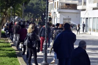 Οι ουρές γράφονται με Ομικρον