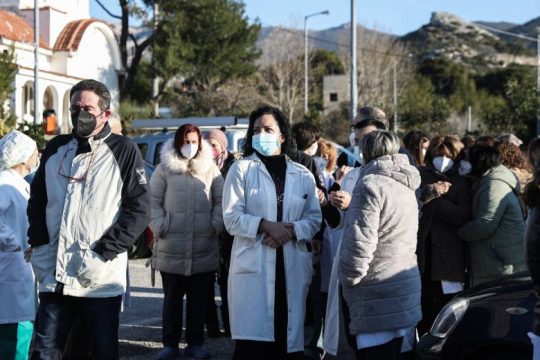 Νέα διαμαρτυρία στο «Παίδων Πεντέλης» μετά την εξωφρενική επίθεση Πλεύρη