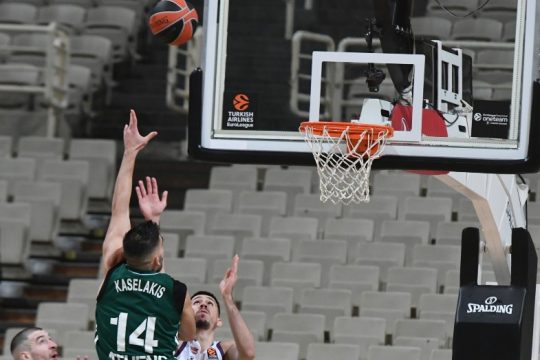 Υπέταξε την Μπασκόνια, δίνοντας τέλος στο σερί των συνεχών ηττών