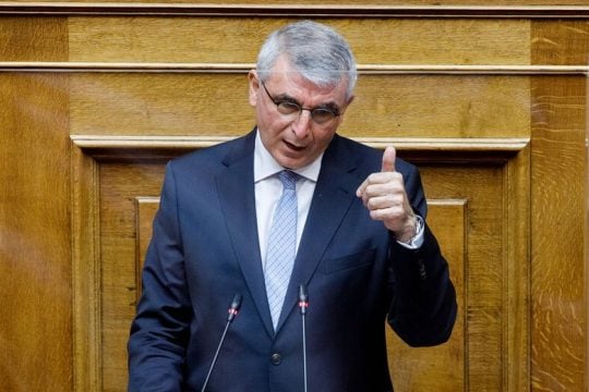 Προσφυγή στο ΣτΕ κατά της εγκυκλίου Τσακλόγλου για τις συντάξεις χηρείας και αναπηρίας