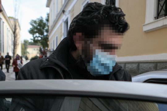 Κι άλλη καταγγελία για τον αμαρτωλό παπά