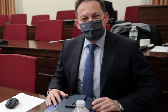 Πόρισμα ΣΥΡΙΖΑ για τις λίστες Πέτσα: Στρατηγική ποδηγέτησης των ΜΜΕ από τη Ν.Δ.