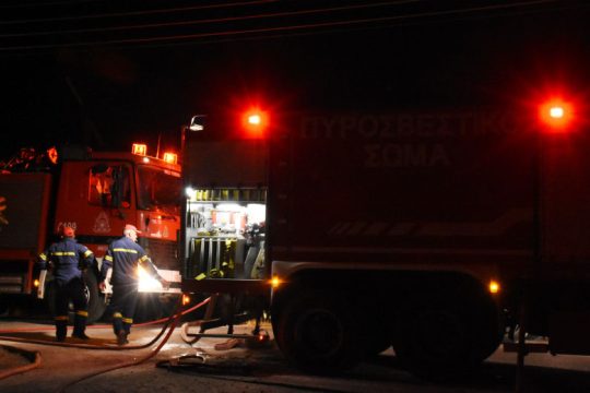 Στις φλόγες λεωφορείο των ΚΤΕΛ με επιβάτες στην Παλλήνη