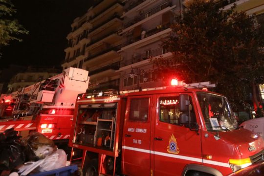 Μεγάλη φωτιά κατέστρεψε ολοσχερώς εστιατόριο στο Μαρούσι