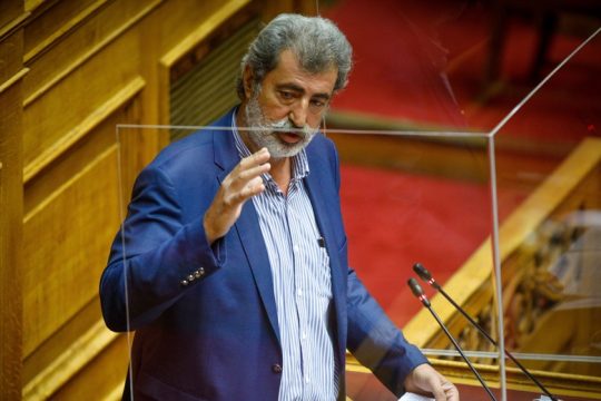 Έκλεισαν το μικρόφωνο στον Πολάκη γιατί μιλούσε για τη Novartis