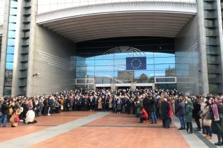 #BrusselsCalling: στο Eurogroup το Σύμφωνο Σταθερότητας, στο Στρασβούργο ένα αντίο [ Podcast ]