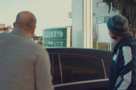«Καν’ τους OFF» ζητά ο Αλ. Τσίπρας με αφορμή την αύξηση τιμών στα καύσιμα