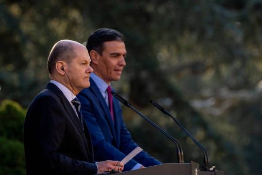 «Φρένο» Σολτς στη χαλάρωση των δημοσιονομικών κανόνων στην Ε.Ε.