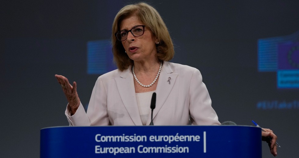 Προετοιμασίες στην Ε.Ε. για το ενδεχόμενο χορήγησης 4ης δόσης
