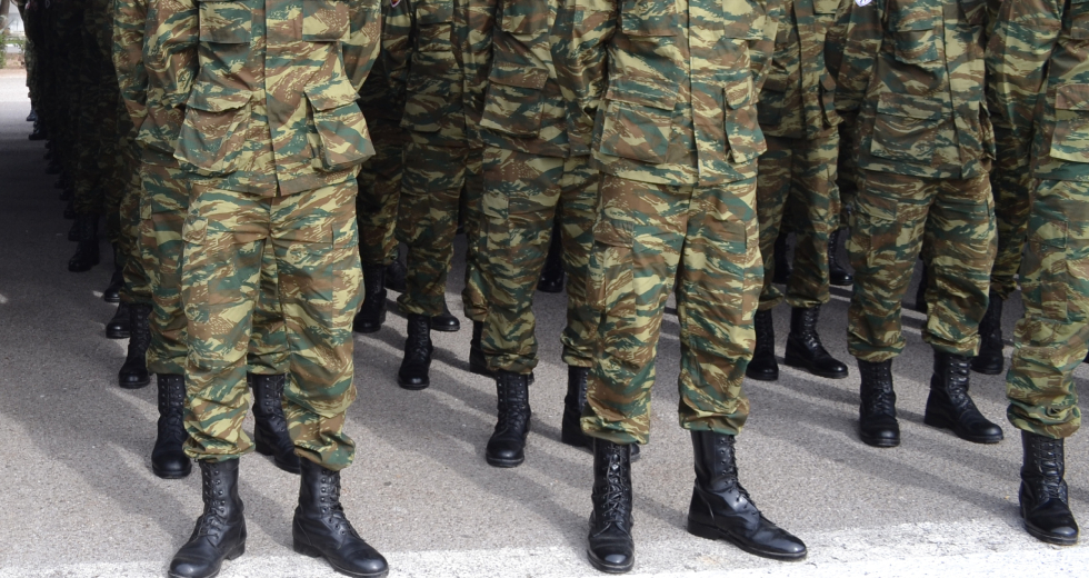 Στέρηση εξόδου σε όλους επειδή κατήγγειλαν άθλιες συνθήκες σε στρατόπεδο