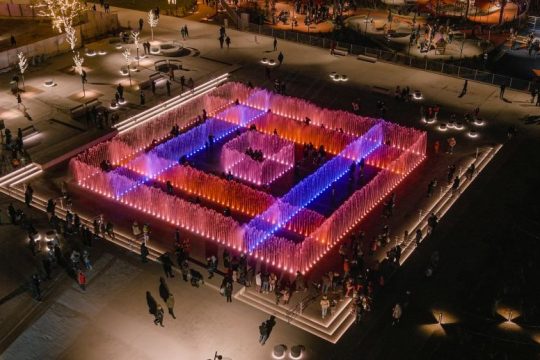 Παραμένει η λαμπερή ατμόσφαιρα στο Experience Park του Ελληνικού