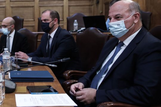 Τα απόνερα ενός νόμου