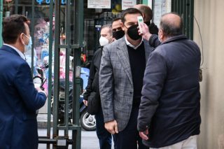 Θετικός στον ιό ο Αλέξης Τσίπρας