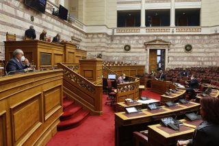 Αναπτυξιακός νόμος για λίγους και ισχυρούς