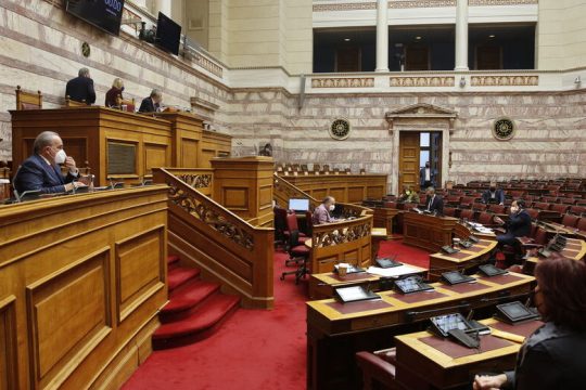 Αναπτυξιακός νόμος για λίγους και ισχυρούς