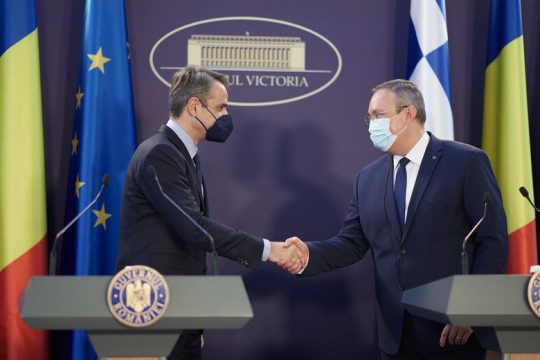 Στη Ρουμανία υπό πίεση
