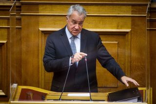 Θύμα πολέμου και το πριμ των δημοσίων υπαλλήλων