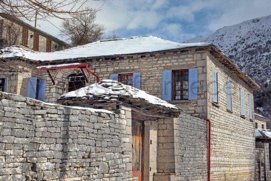 Αρχοντιά και γοητεία σε τρία χωριά