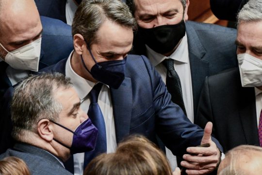 Ωραιοποιήσεις και πολιτικοί καθρέφτες